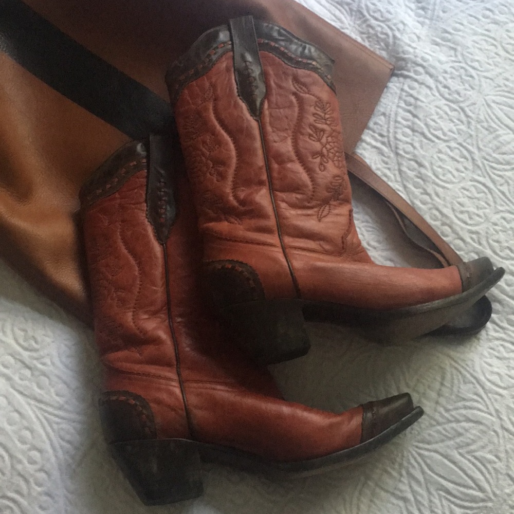 Wonderful pair of Corral Cowgirl boots